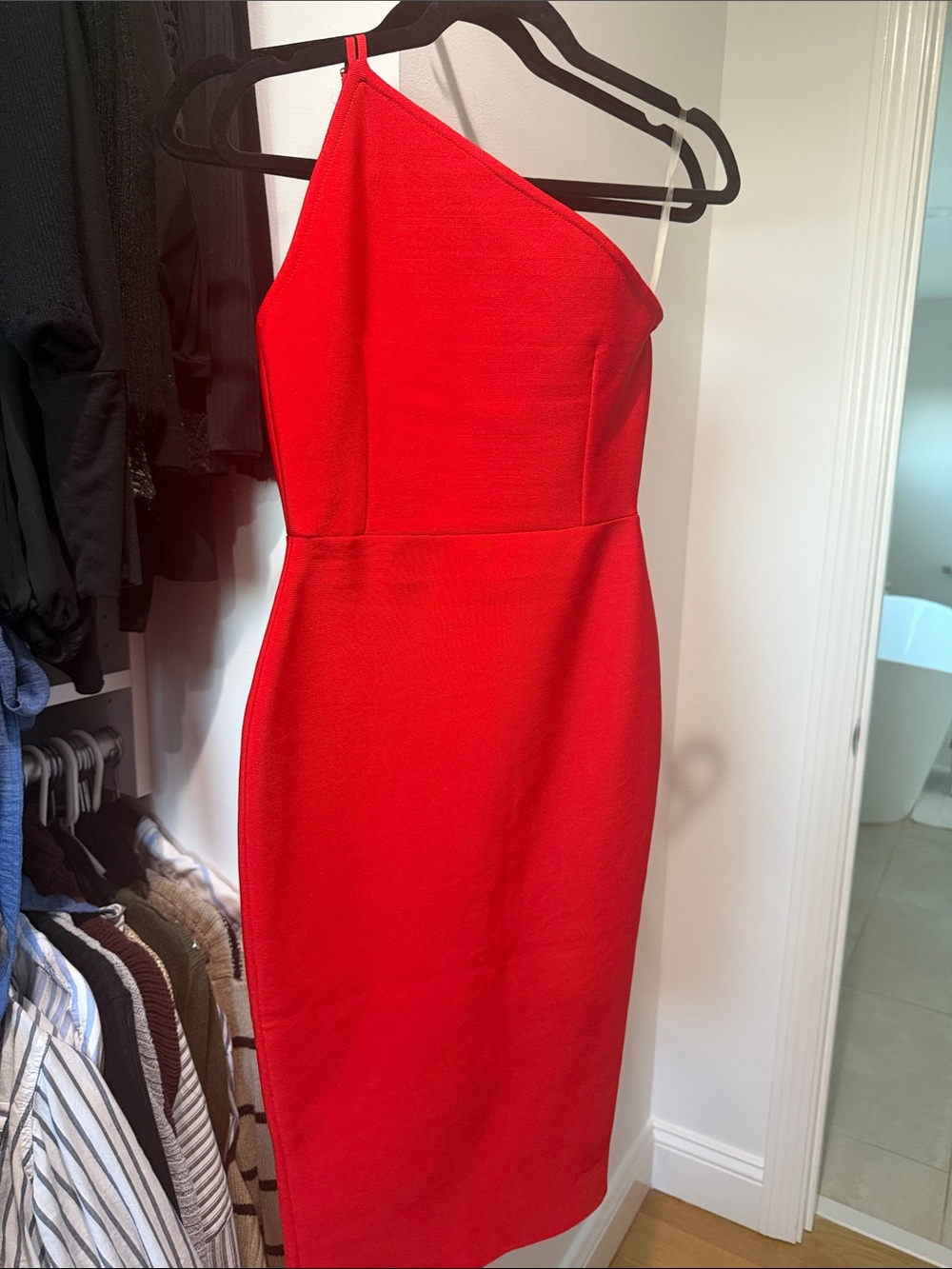 Source Unknown Vibrant Red One-Shoulder Sheath Dress